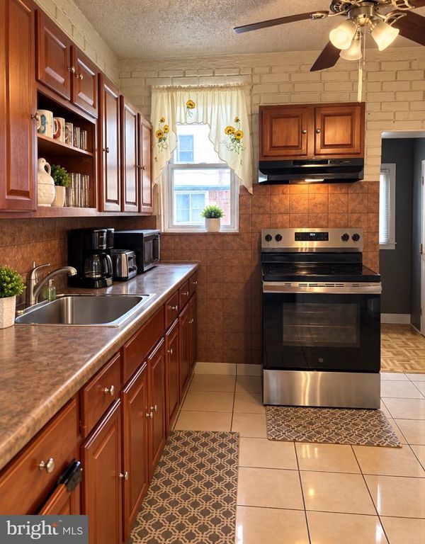 4821 D ST, PHILADELPHIA, PA 19120 — photo 3