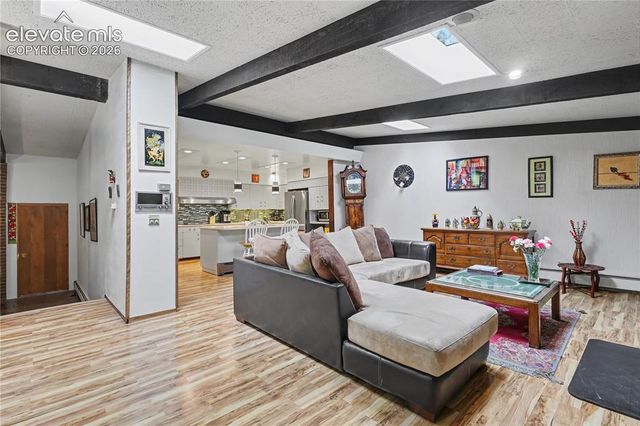 10 Heather Drive, Colorado Springs, CO 80906