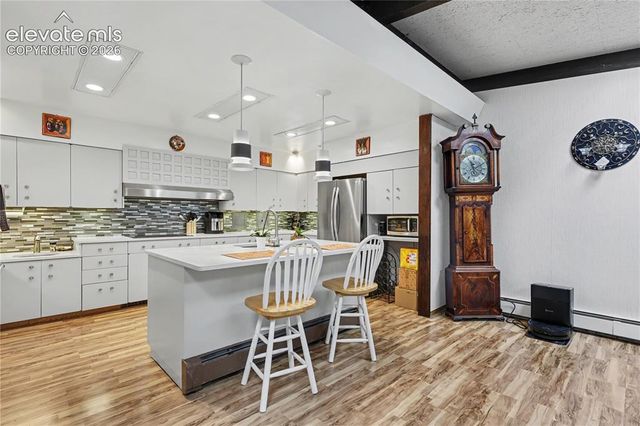 10 Heather Drive, Colorado Springs, CO 80906