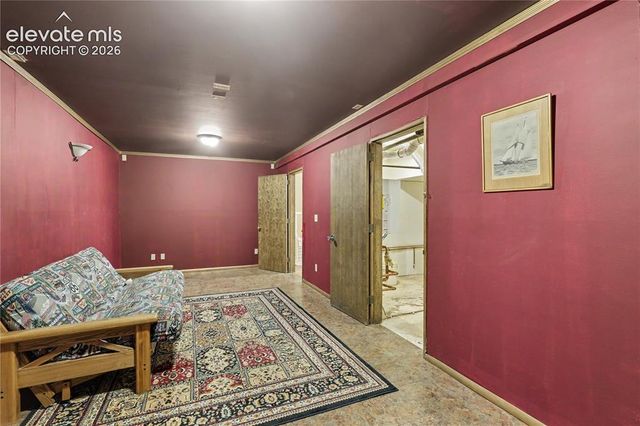 10 Heather Drive, Colorado Springs, CO 80906