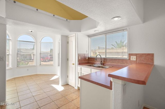 12357 LUPE RIVERA Drive, El Paso, TX 79936