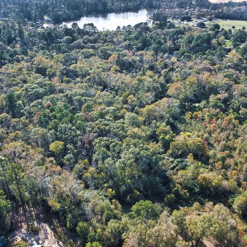 468A & 469B Royal Creek Road, Conroe, TX 77303