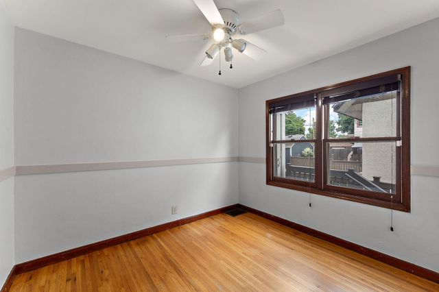 551 Pascal Street N, Saint Paul, MN 55104