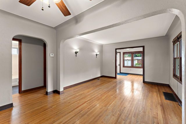 551 Pascal Street N, Saint Paul, MN 55104