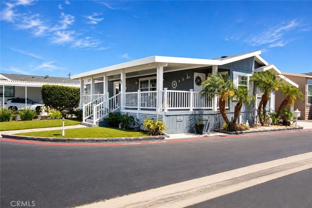 16222 Monterey, Huntington Beach, CA 92649 — exterior