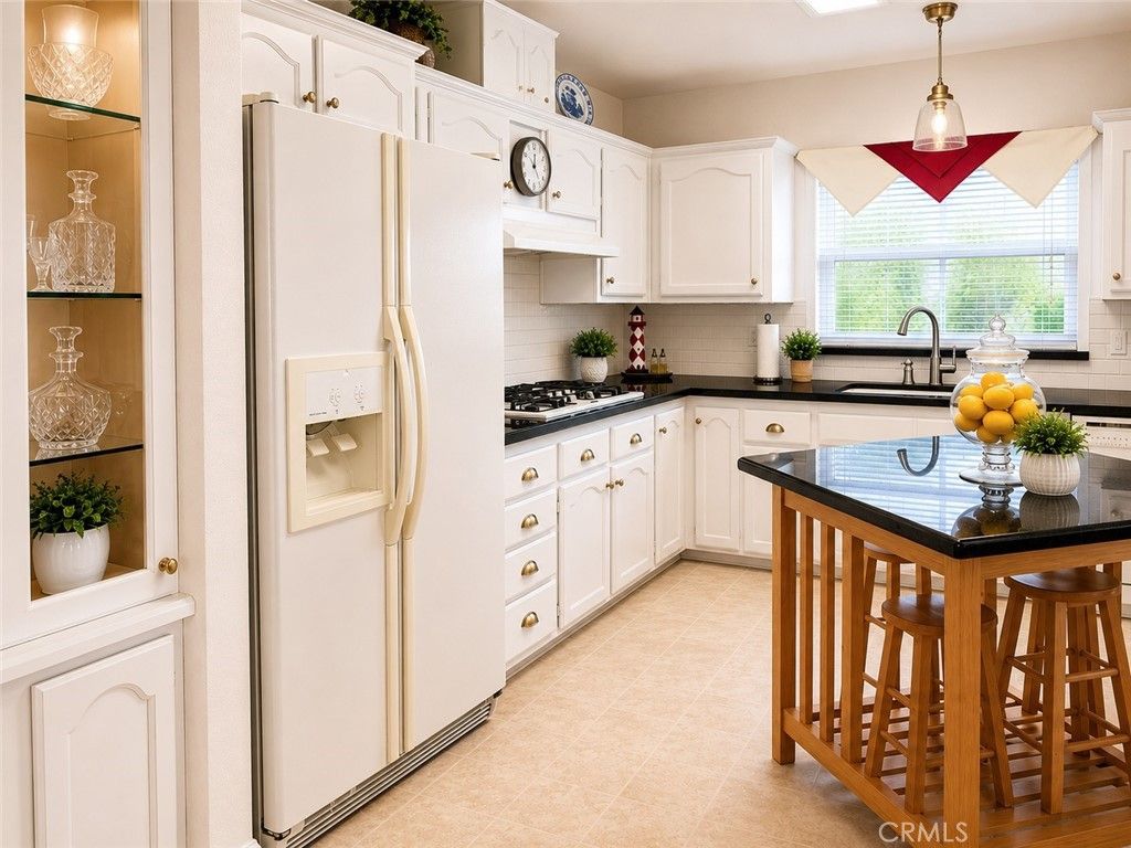 16222 Monterey, Huntington Beach, CA 92649 — photo 5