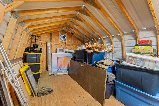 335 Summit Loop, Grants Pass, OR 97527
