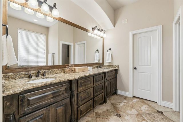 2101 NW 159th Terrace, Edmond, OK 73013