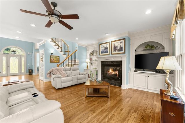 1930 Marina Way, Buford, GA 30518