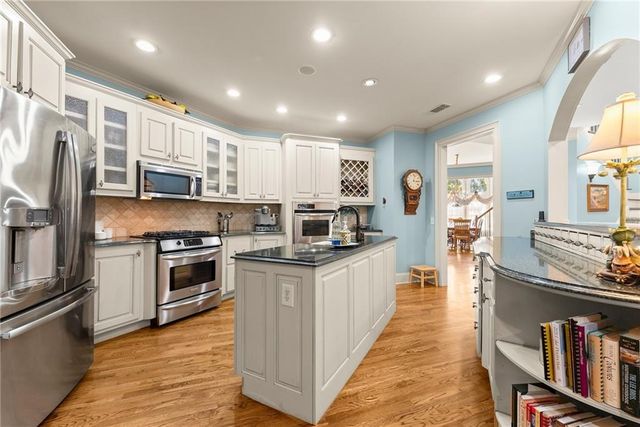 1930 Marina Way, Buford, GA 30518