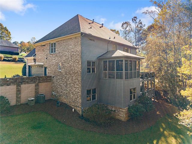 1930 Marina Way, Buford, GA 30518