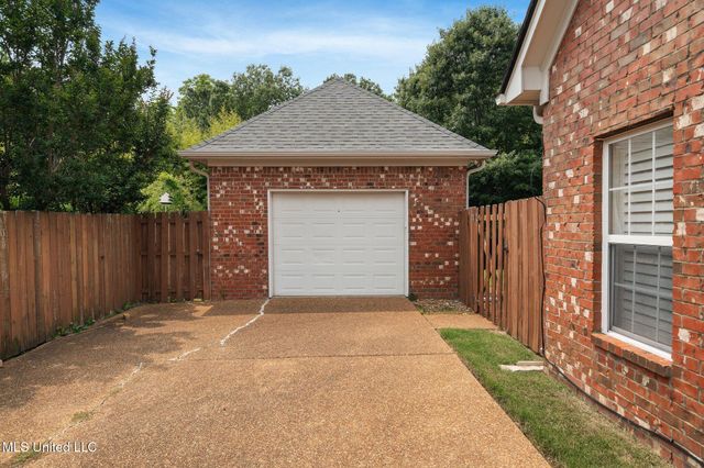 7199 Terrace Stone Drive, Olive Branch, MS 38654