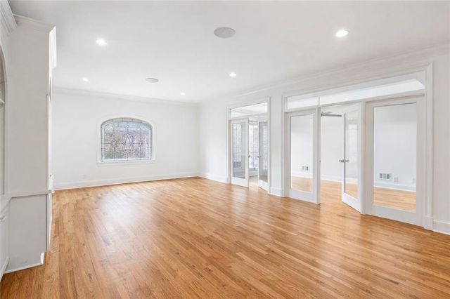 3685 Peachtree Road NE 10, Atlanta, GA 30319