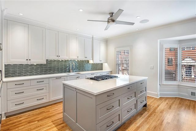 3685 Peachtree Road NE 10, Atlanta, GA 30319