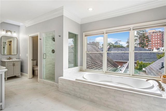 3685 Peachtree Road NE 10, Atlanta, GA 30319