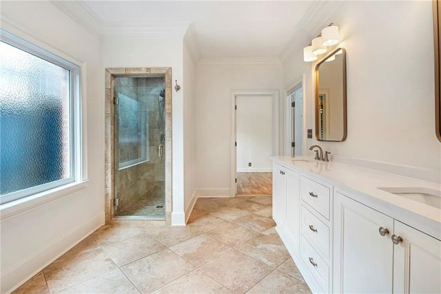 3685 Peachtree Road NE 10, Atlanta, GA 30319