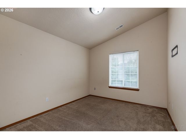 33590 Se DILL Pl, Scappoose, OR 97056