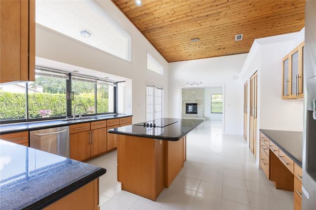 13945 SW 107th Ct, Miami, FL 33176