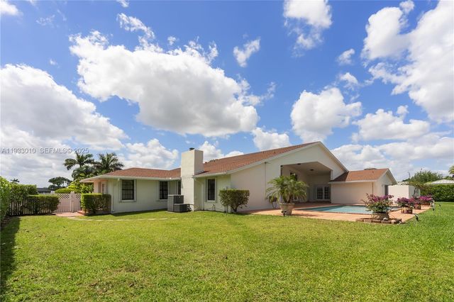 13945 SW 107th Ct, Miami, FL 33176