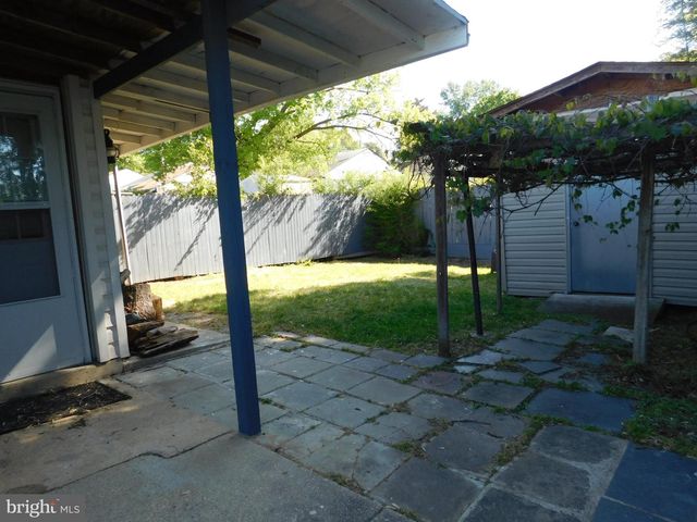 7730 PENBROOK PL, Landover, MD 20785