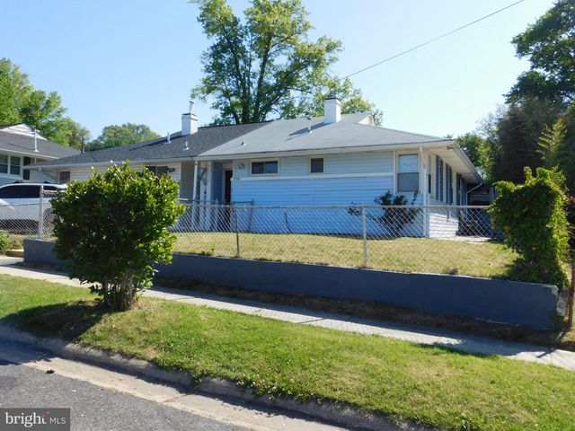 7730 PENBROOK PL, Landover, MD 20785
