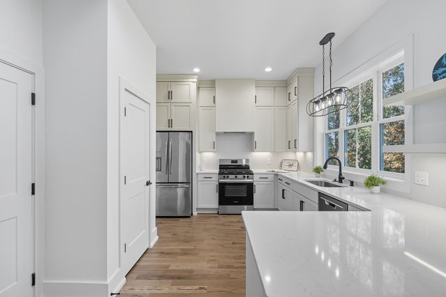 294 Rio Vista Dr, Madison, TN 37115