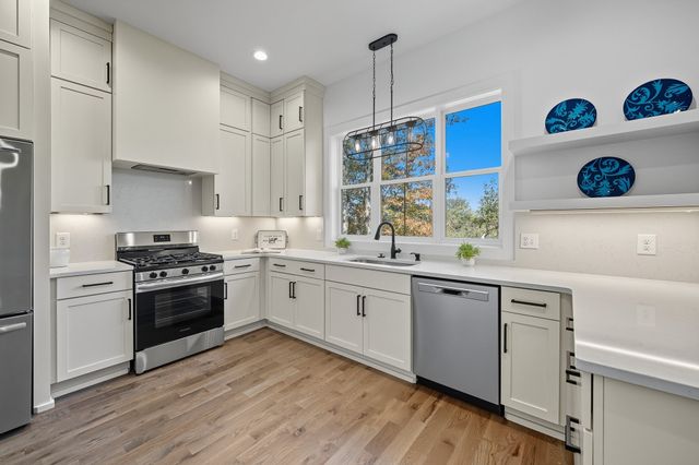 294 Rio Vista Dr, Madison, TN 37115