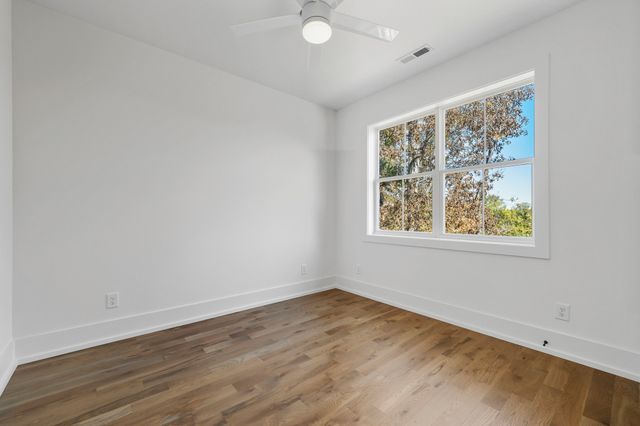 294 Rio Vista Dr, Madison, TN 37115