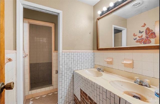 2813 Ivy Avenue W, Mcallen, TX 78501