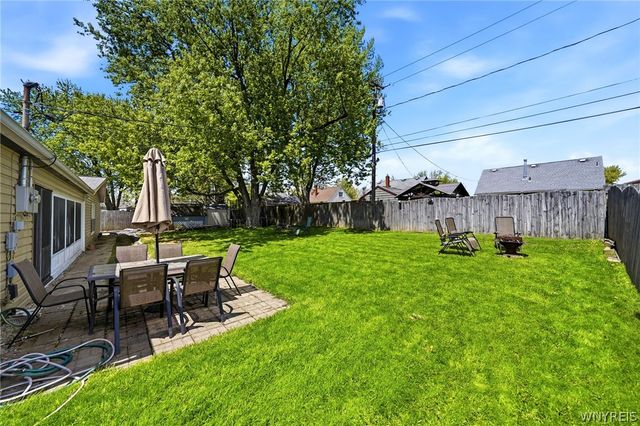 52 Donna Court, Cheektowaga, NY 14043