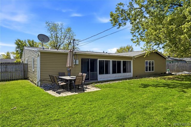 52 Donna Court, Cheektowaga, NY 14043