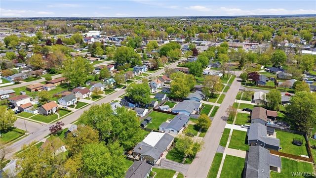 52 Donna Court, Cheektowaga, NY 14043