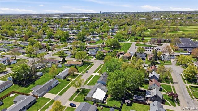 52 Donna Court, Cheektowaga, NY 14043