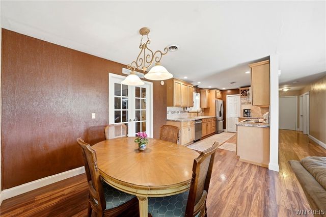 52 Donna Court, Cheektowaga, NY 14043