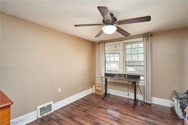 1745 9th Street, Cuyahoga Falls, OH 44221