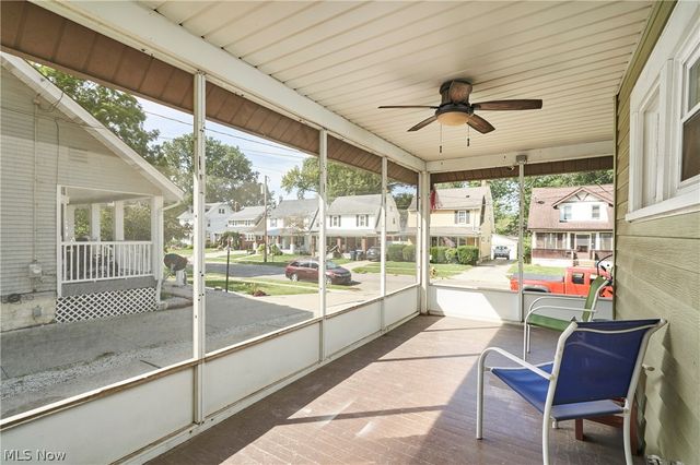1745 9th Street, Cuyahoga Falls, OH 44221