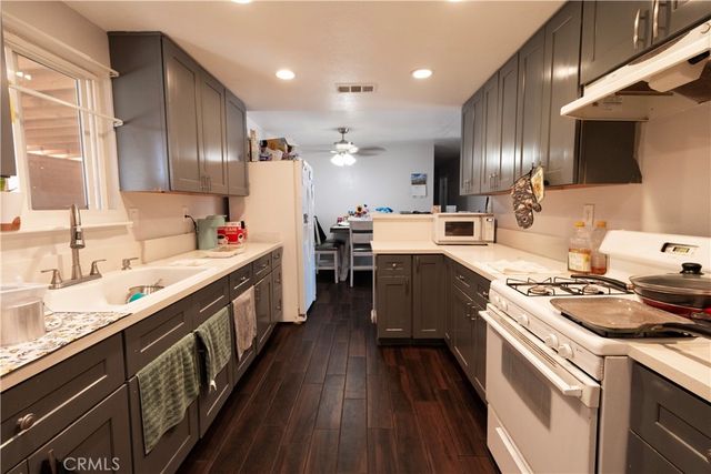 16255 Teton, Victorville, CA 92395