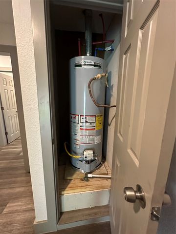 3613 Castleman Street, Fort Worth, TX 76119