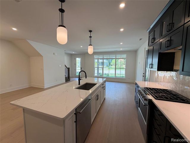 401 S Center Street 32, Northville, MI 48167