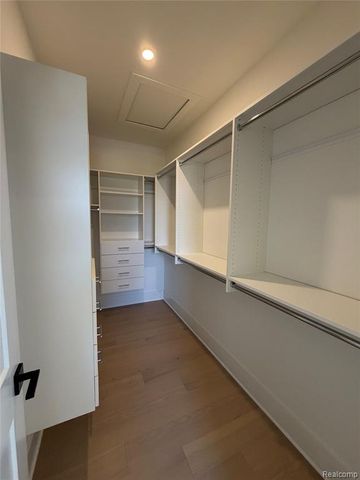 401 S Center Street 32, Northville, MI 48167