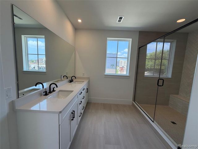 401 S Center Street 32, Northville, MI 48167