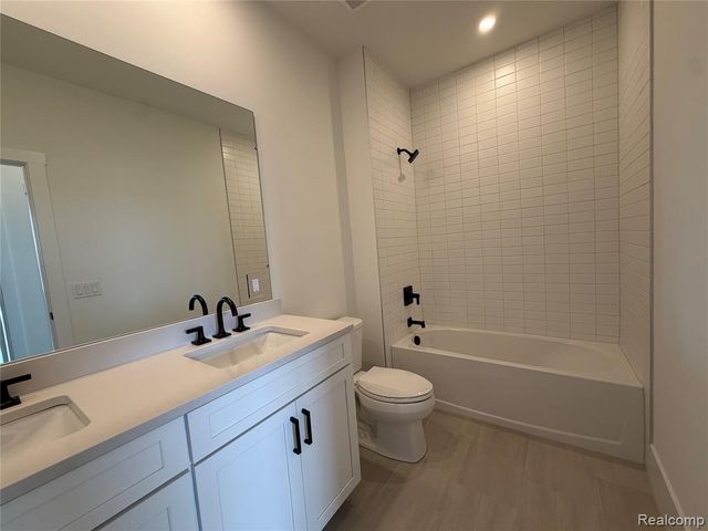401 S Center Street 32, Northville, MI 48167