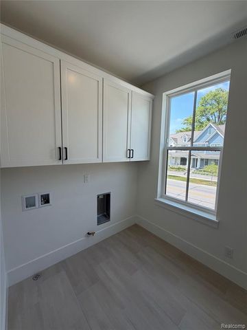 401 S Center Street 32, Northville, MI 48167