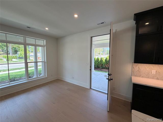 401 S Center Street 32, Northville, MI 48167