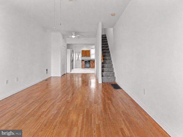 3915 FALLS RD, Baltimore, MD 21211