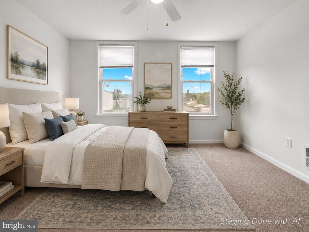 Image 15 of property listing at 3915 FALLS RD, Baltimore, MD 21211