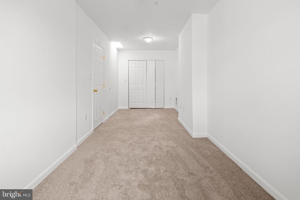 Image 22 of property listing at 3915 FALLS RD, Baltimore, MD 21211