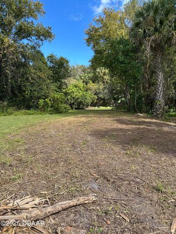 1083 Yaupon Street, Daytona Beach, FL 32117