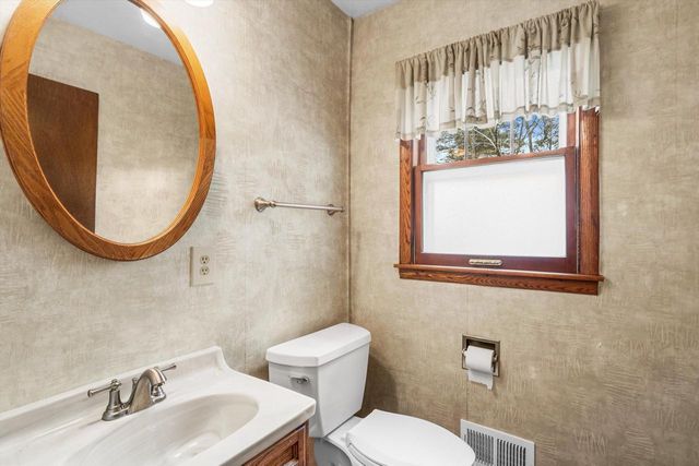 1123 Palamino DRIVE, Racine, WI 53402