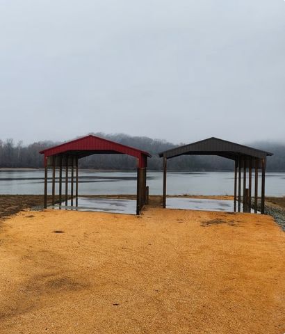 2287 Hardin Bottom River Road, Clifton, TN 38425